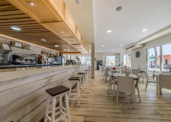 Glamping -bungalows El Faro Camping Conil De La Frontera