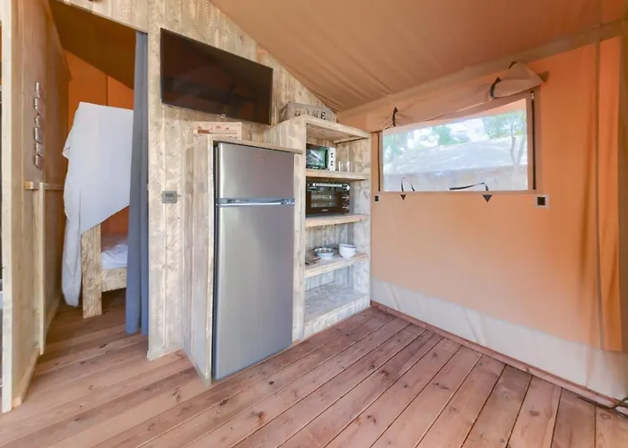 Glamping -bungalows El Faro Camping