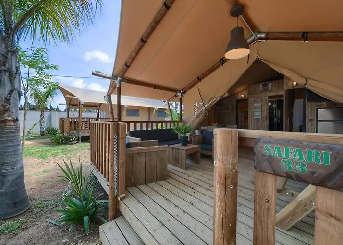Camping Glamping -bungalows El Faro Conil De La Frontera