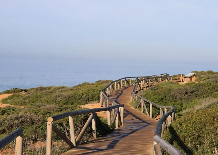 Camping Glamping -bungalows El Faro *