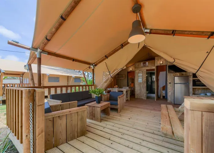 Camping Glamping -bungalows El Faro