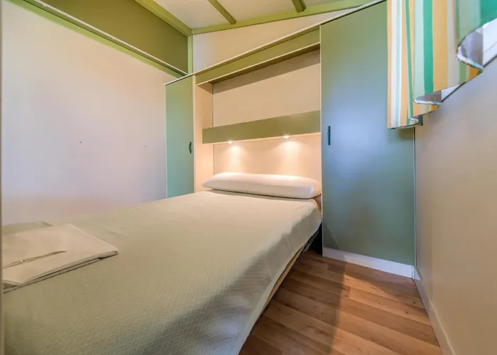 Camping Glamping -bungalows El Faro