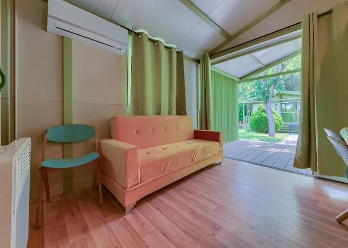 Camping Glamping -bungalows El Faro