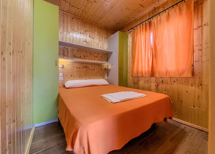 Camping Glamping -bungalows El Faro Conil De La Frontera