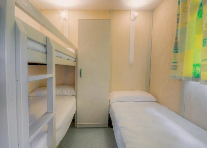 Camping Glamping -bungalows El Faro Conil De La Frontera