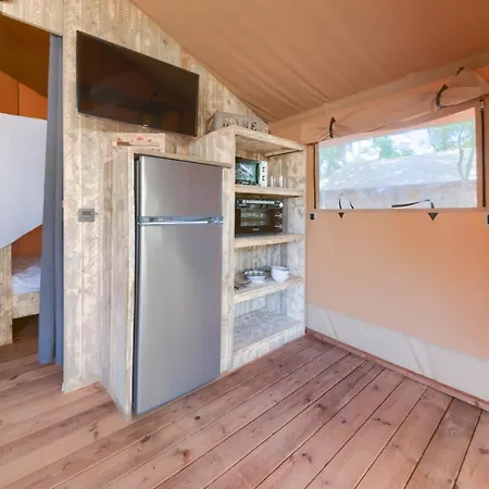 Glamping -bungalows El Faro Campsite
