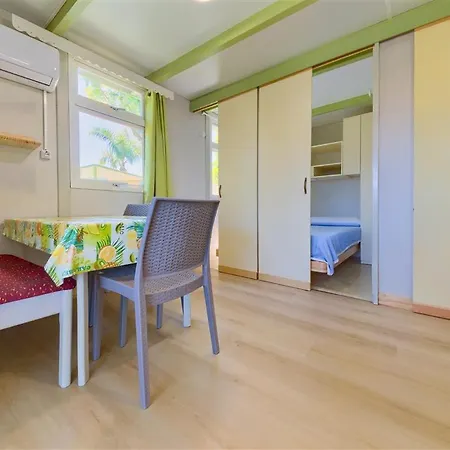 Glamping -bungalows El Faro Campsite *