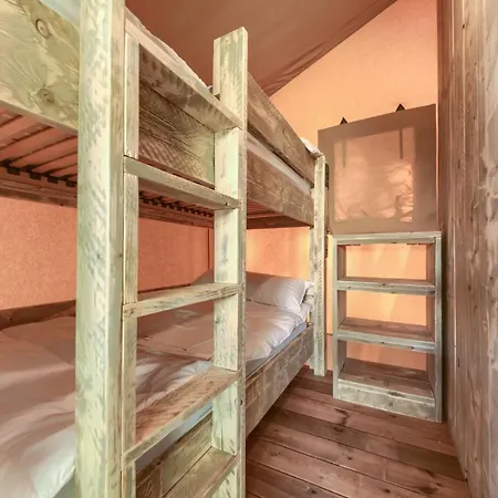 Glamping -bungalows El Faro Campsite