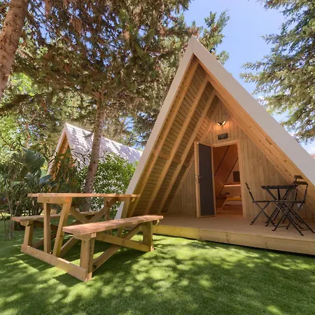 Campsite Glamping -bungalows El Faro *