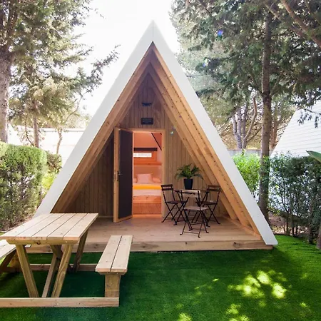Campsite Glamping -bungalows El Faro *